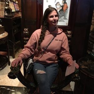 Meet your Posher, Jessica